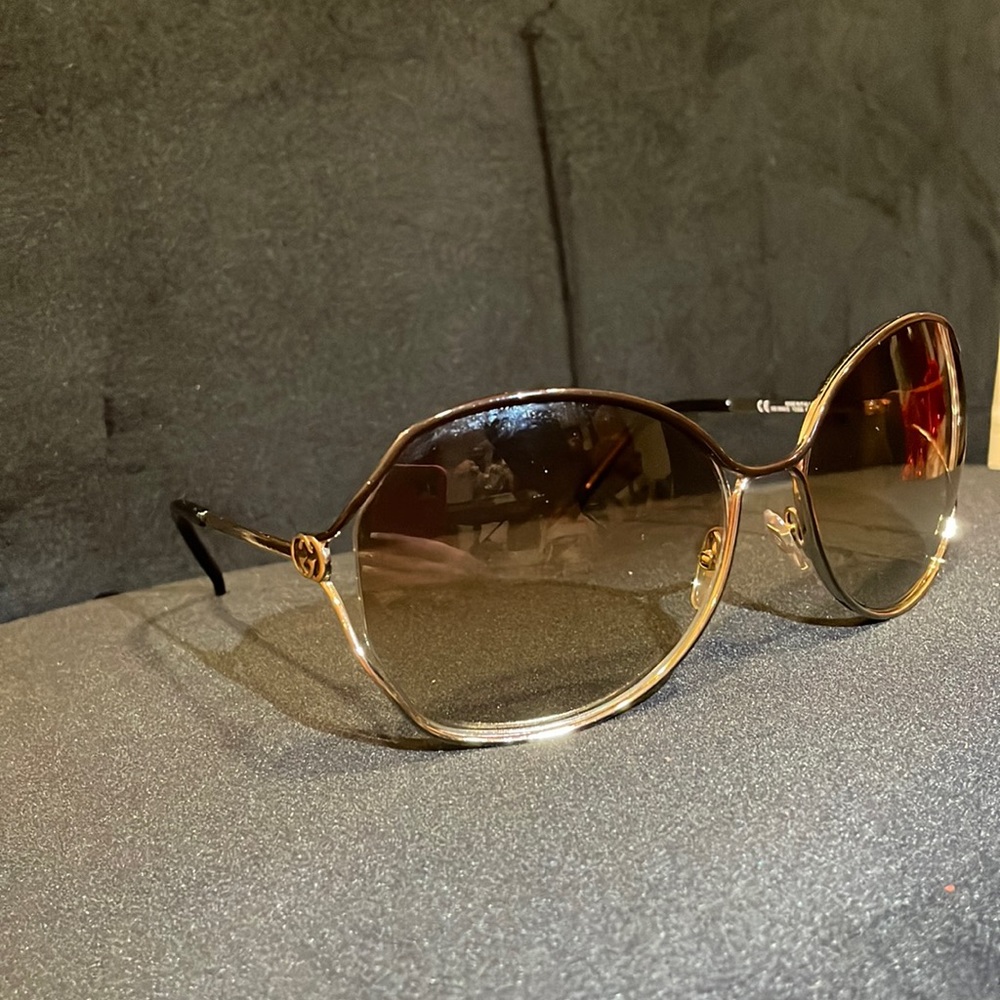 Rare Gucci shades 😎
